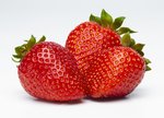 Erdbeeren freigestellt VSSE J Roesner (24) thumb