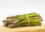 Grünspargel freigestellt VSSE J Roesner (108) thumb