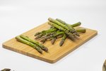 Grünspargel freigestellt VSSE J Roesner (113) thumb