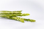 Grünspargel hellgrün freigestellt VSSE J Roesner (58) thumb